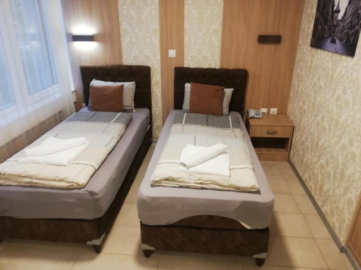 Helvetia Hotel Seewen  Luaran gambar