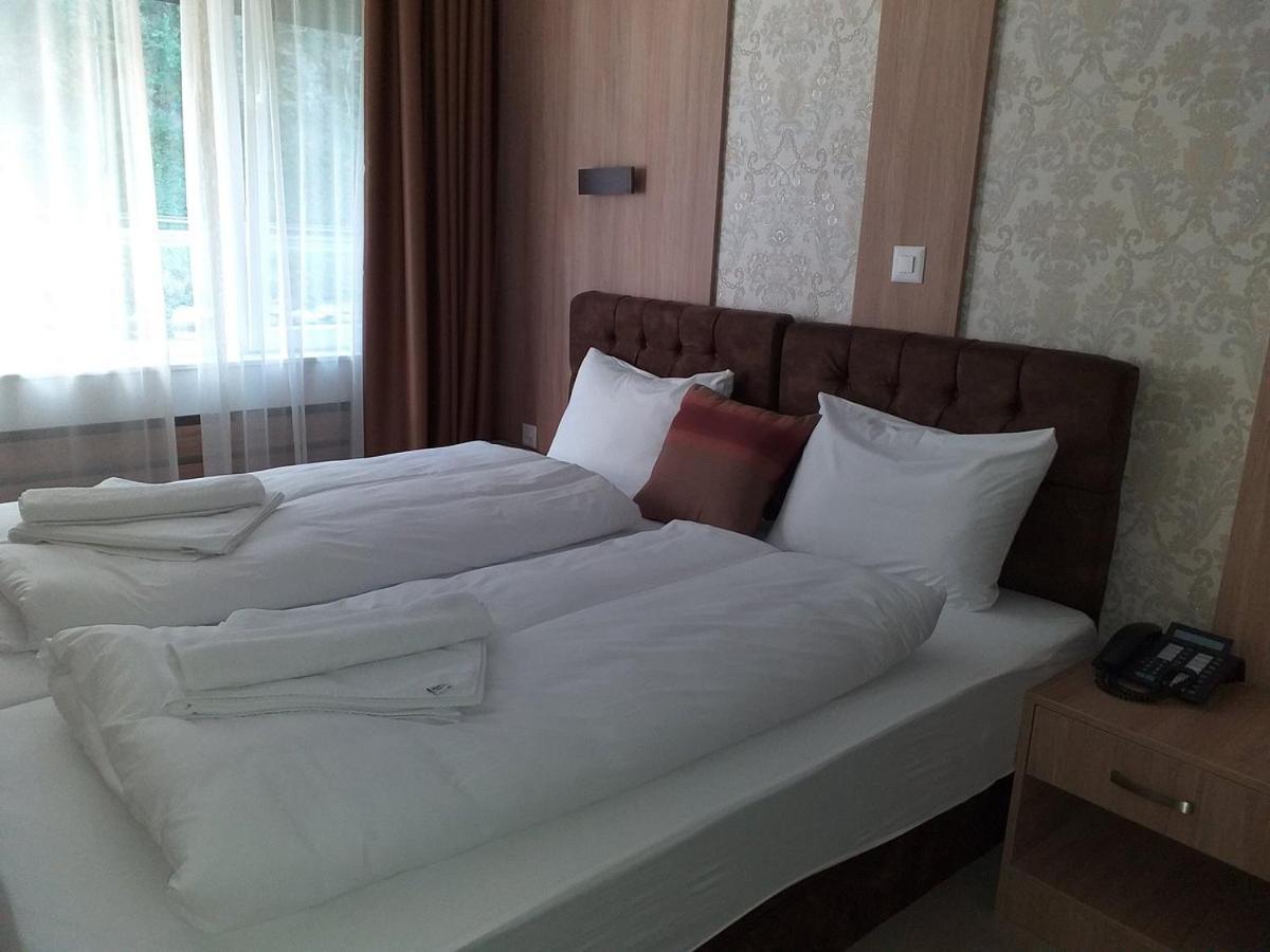 Helvetia Hotel Seewen  Luaran gambar