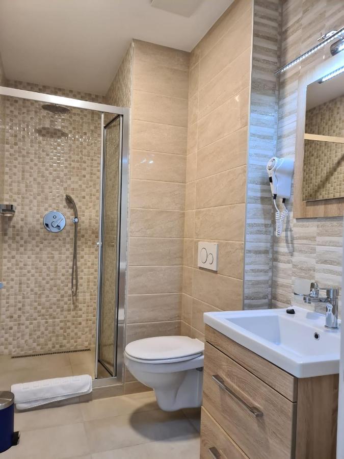 Helvetia Hotel Seewen  Luaran gambar