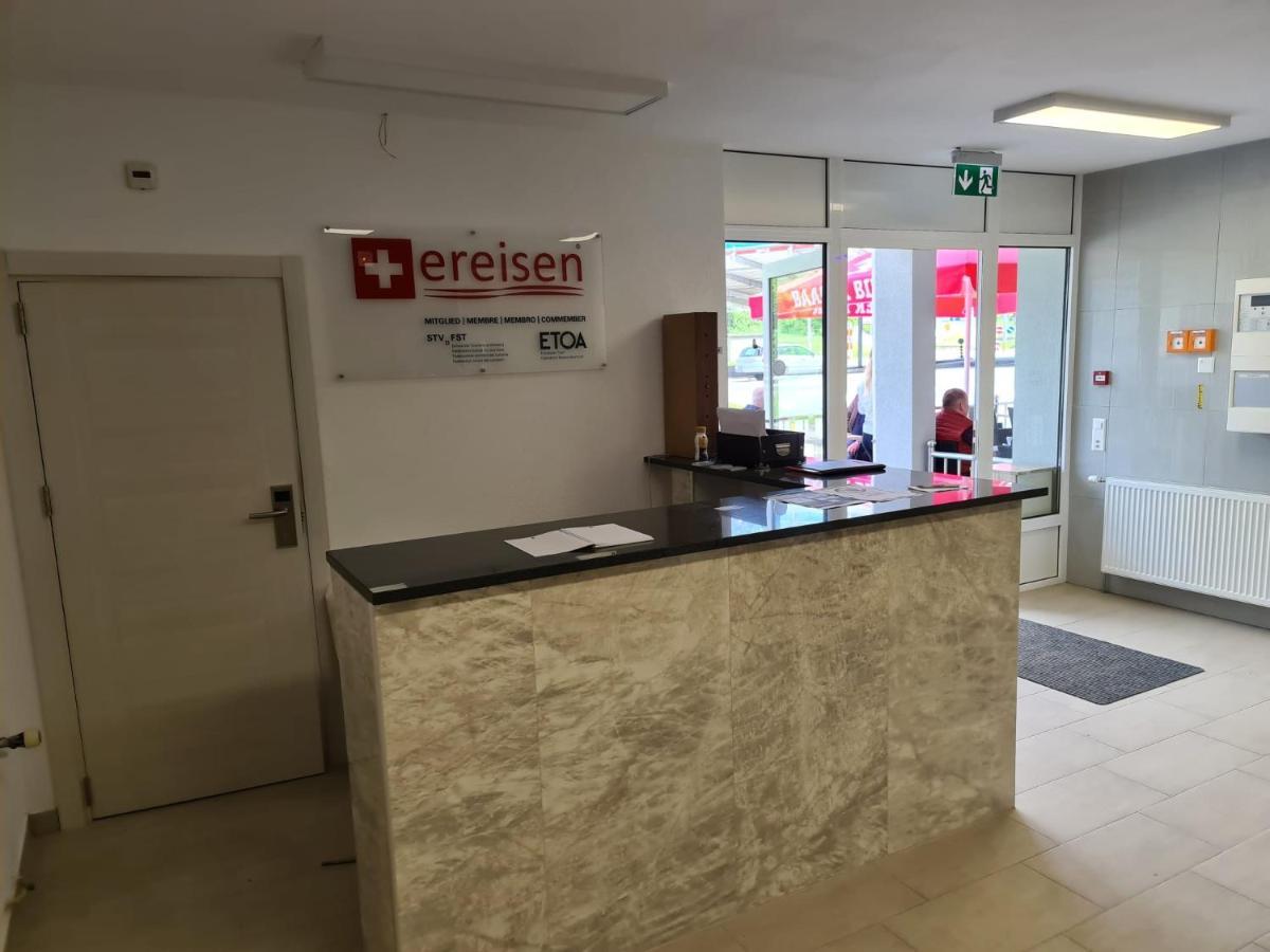 Helvetia Hotel Seewen  Luaran gambar